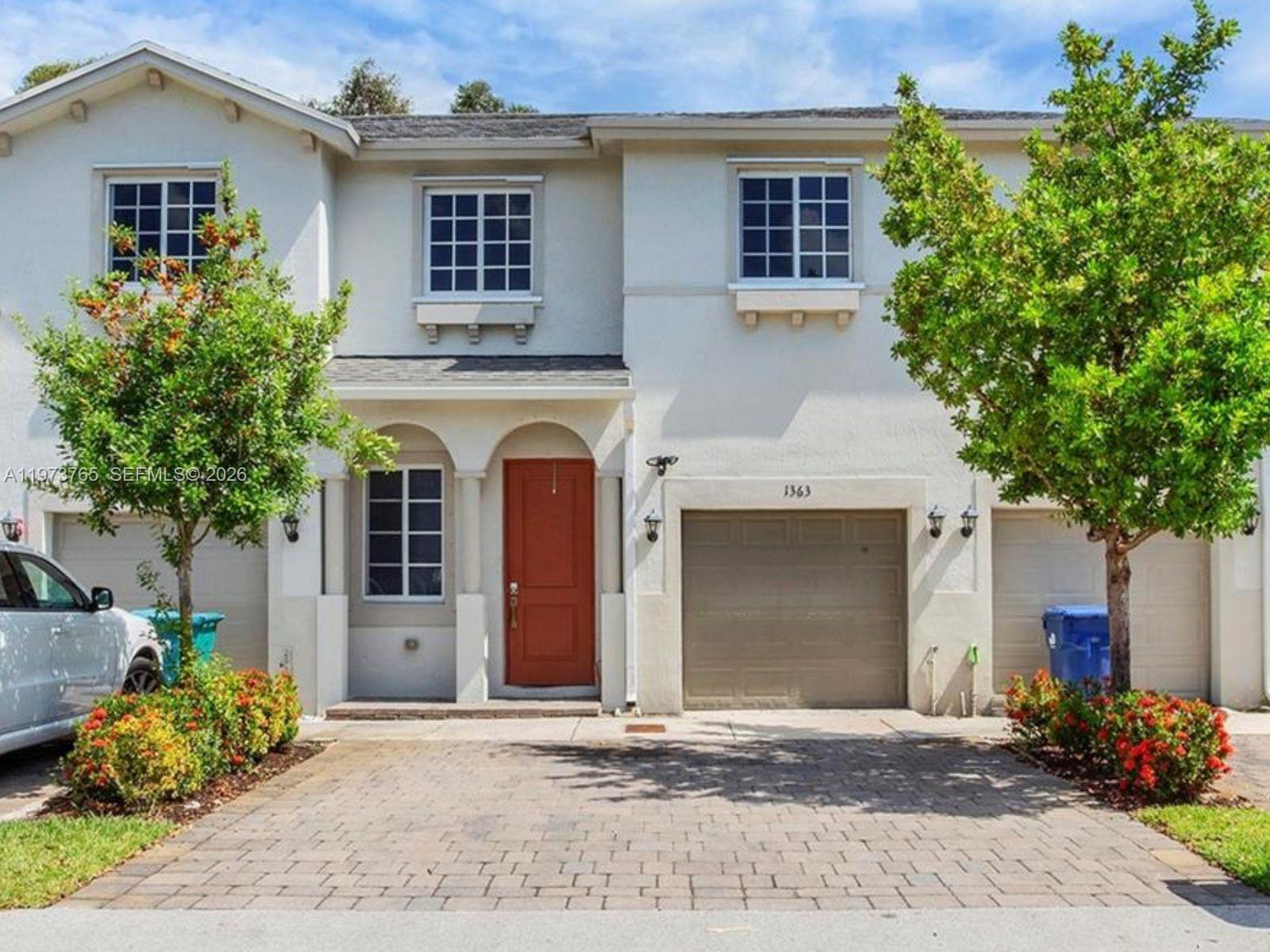 WALDEN PLACE - Residential