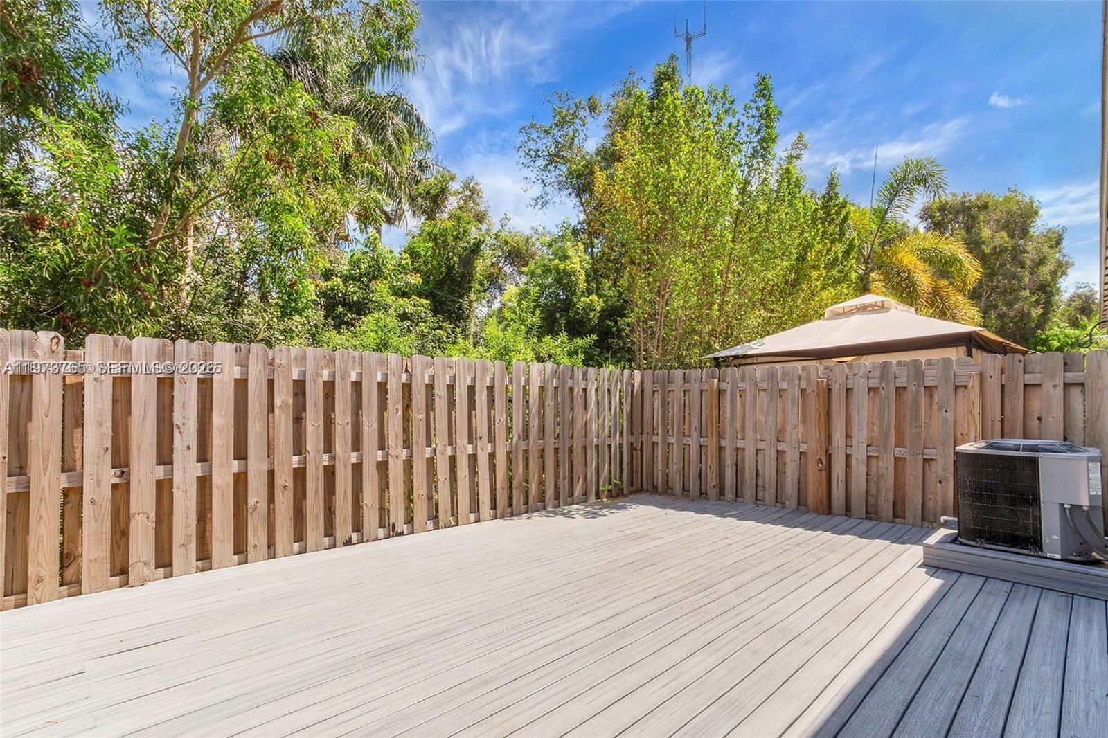 WALDEN PLACE - Residential