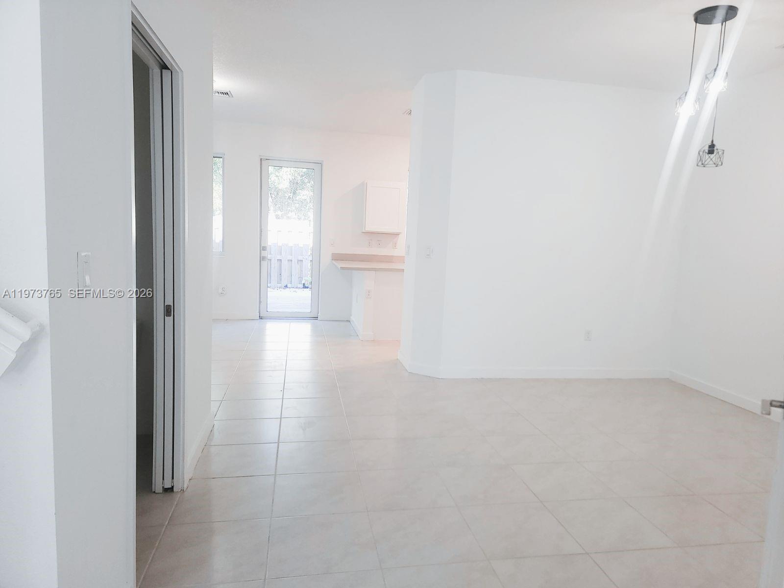 WALDEN PLACE - Residential