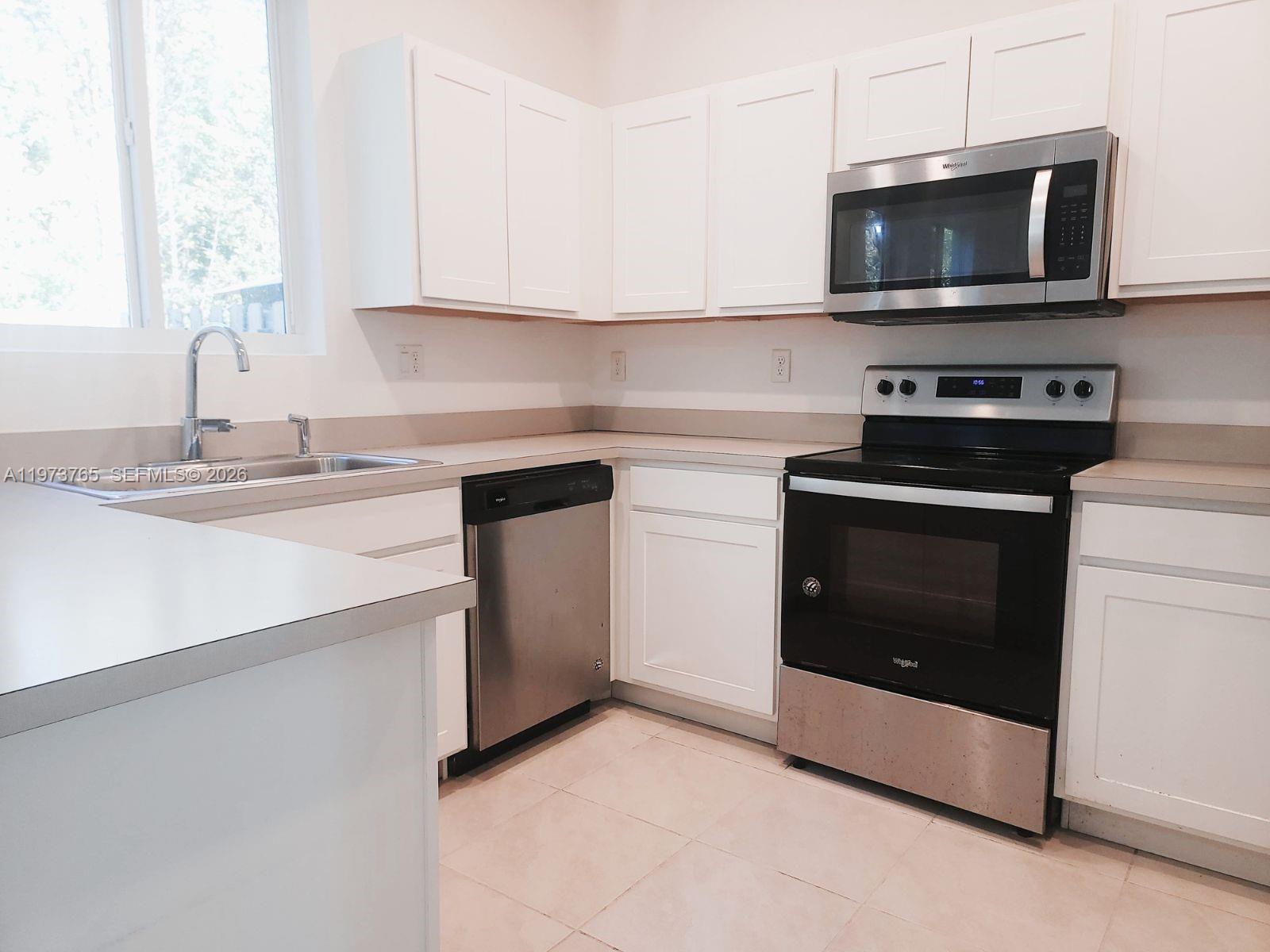 WALDEN PLACE - Residential