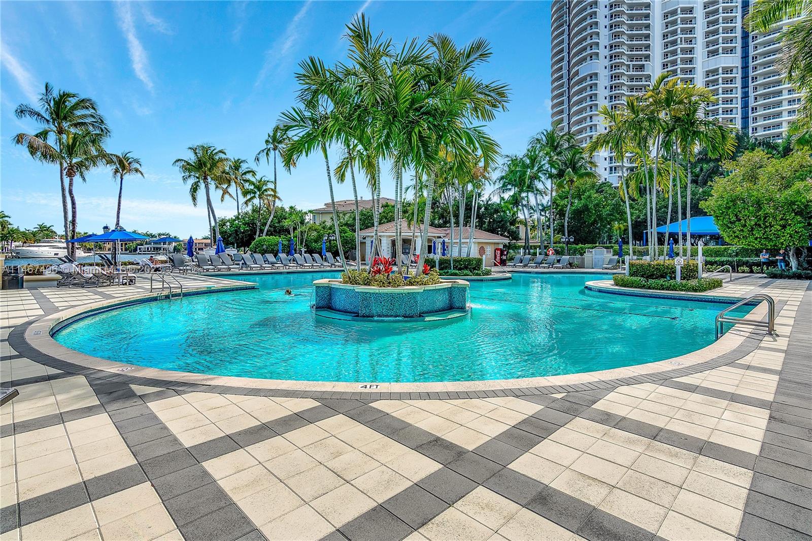 ATLANTIC I AT THE POINT C - Residential