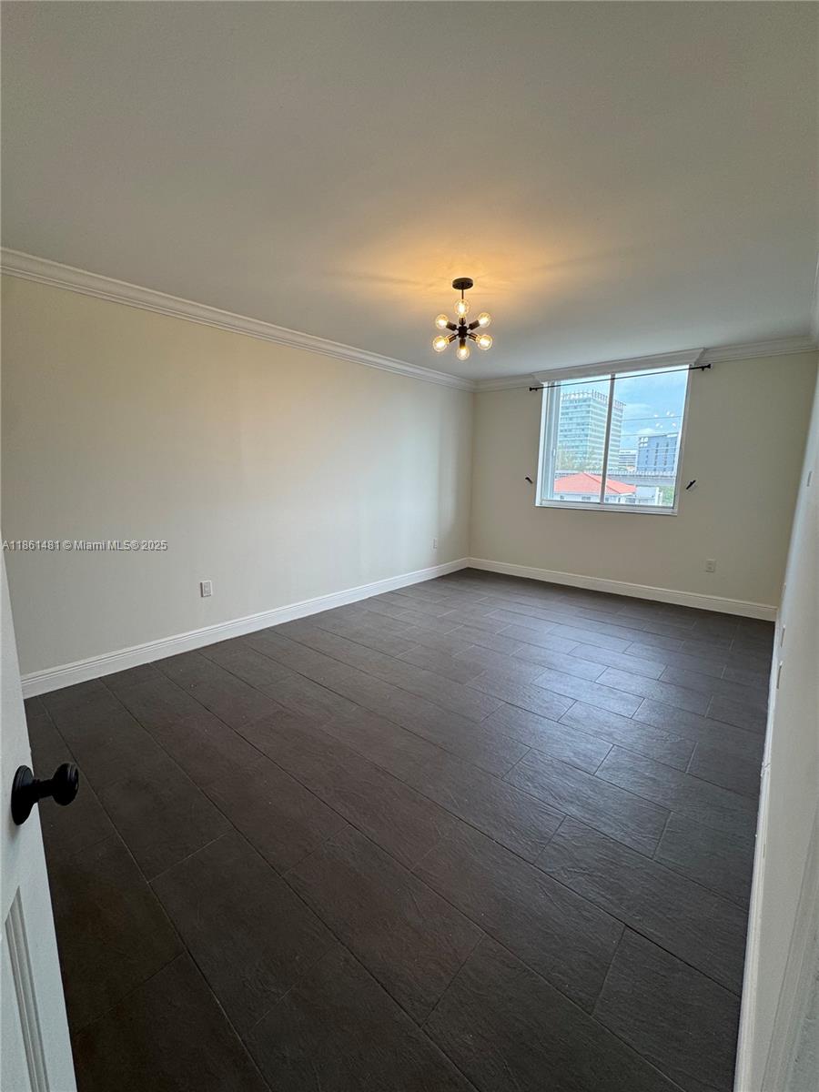 Minutes from Brickell without the Brickell price!
This beautifully remodeled 2-bedroom, 2-bath unit offers spacious closets and bathrooms, plus the convenience of a washer and dryer inside the unit. Enjoy a prime location just steps from the Metrorail station and within walking distance to top restaurants and entertainment. Perfect for anyone who wants to be close to the Brickell lifestyle while still keeping it affordable. Move in cost is only 2 months + Association deposit of $500. Association approval in only 1 week