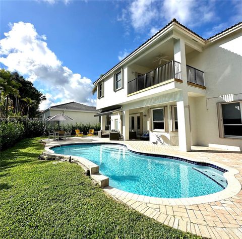 2556 Jardin Mnr Weston FL 33327