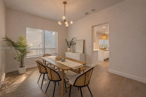 Photo of 2556 Jardin Mnr, Weston, FL 33327 (MLS # A11970917)