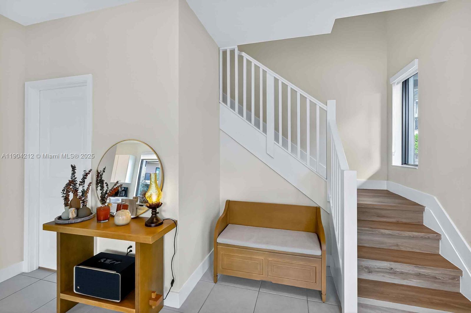 DOWNTOWN DORAL SOUTH PHAS - Residential