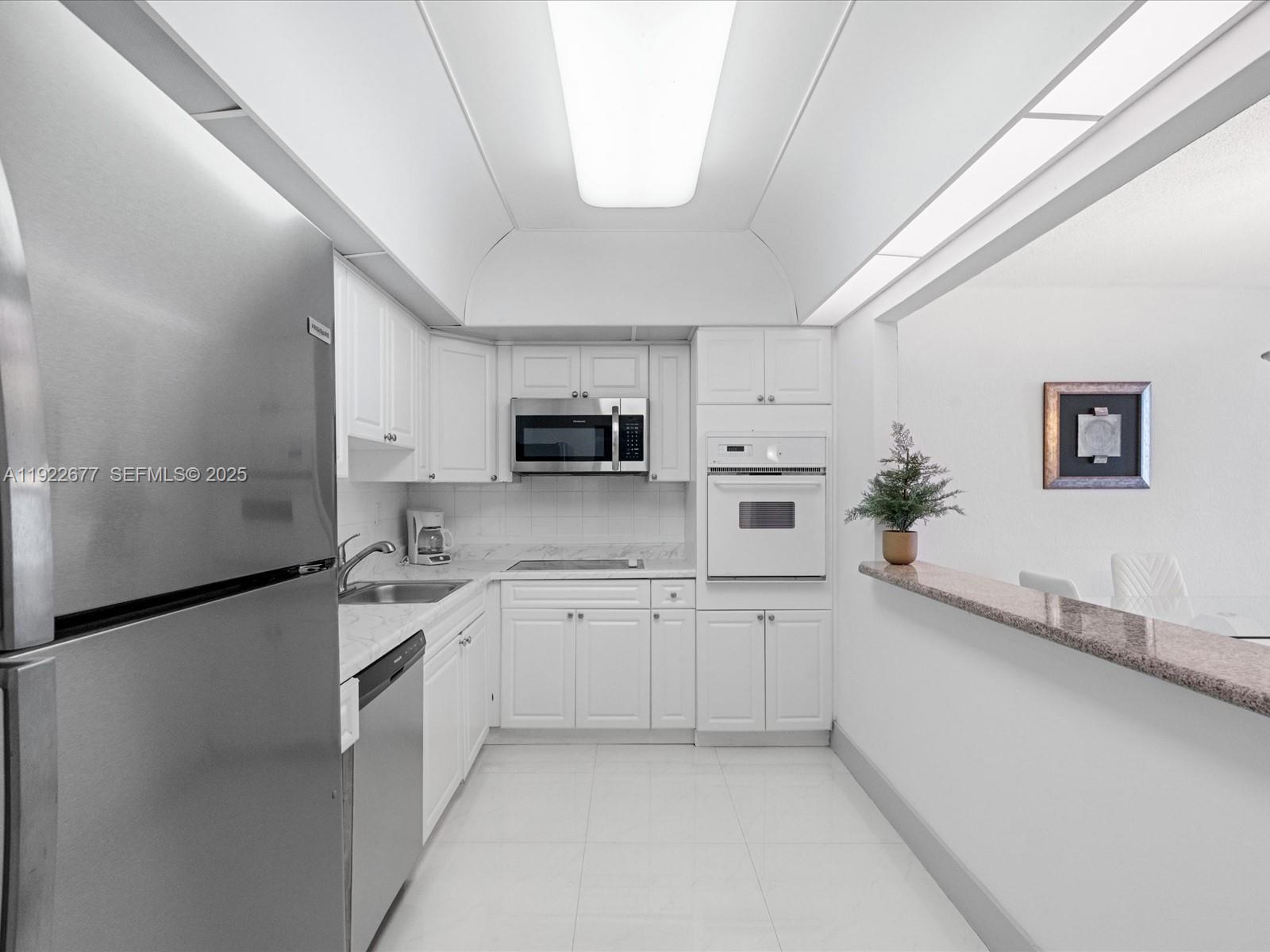 OCEAN RESERVE CONDO - Residential Lease