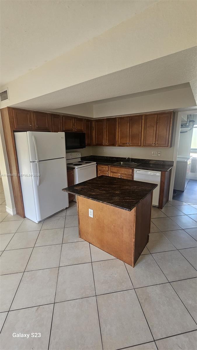 PELICAN POINT AT BOYNTON - Residential