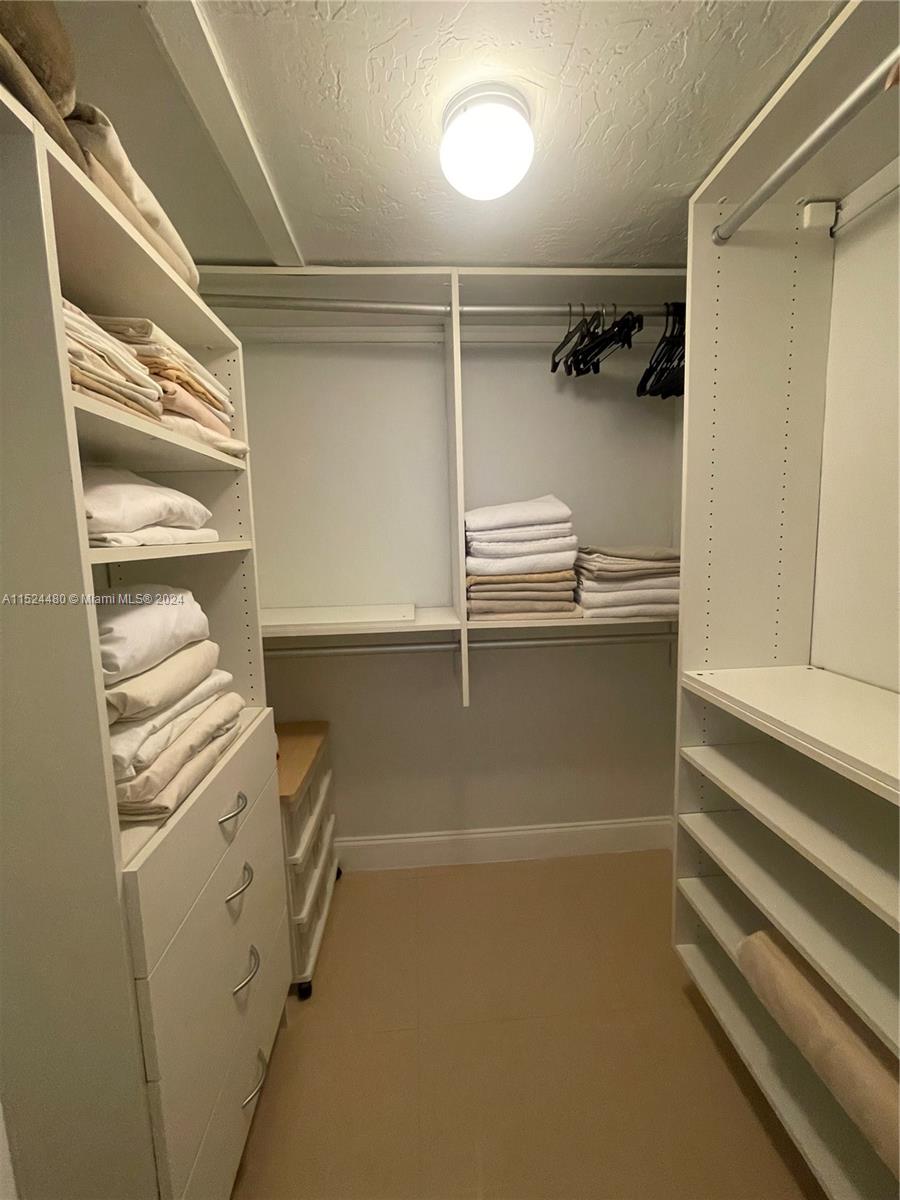 TIDES ON HOLLYWOOD BEACH - Residential Lease