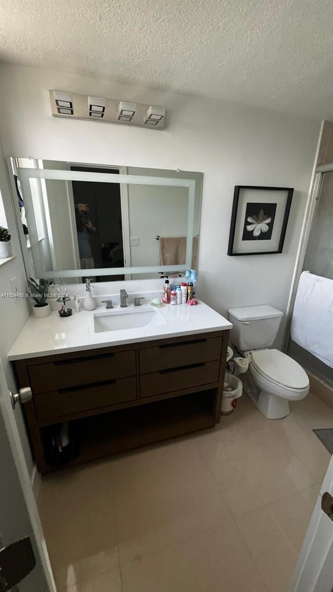 TIDES ON HOLLYWOOD BEACH - Residential Lease