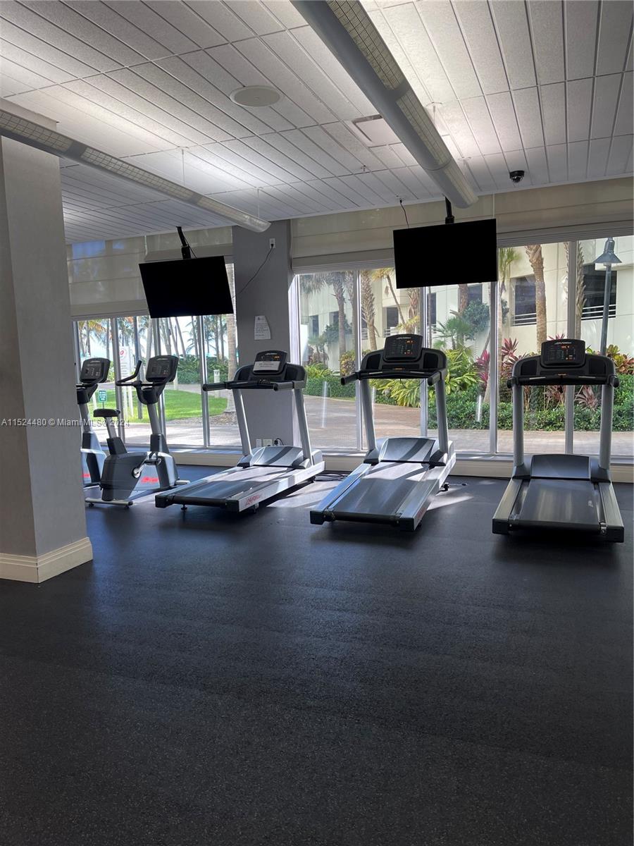 TIDES ON HOLLYWOOD BEACH - Residential Lease