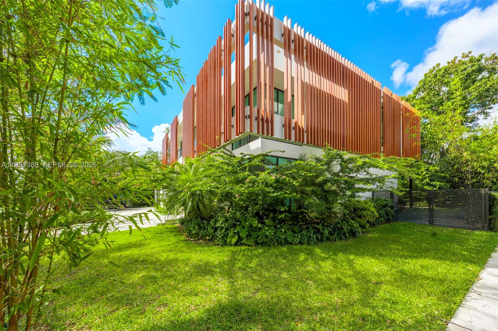 RANCHO VILLAS 1ST ADDN - Residential