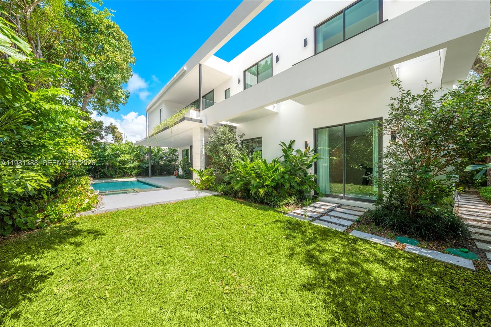 RANCHO VILLAS 1ST ADDN - Residential