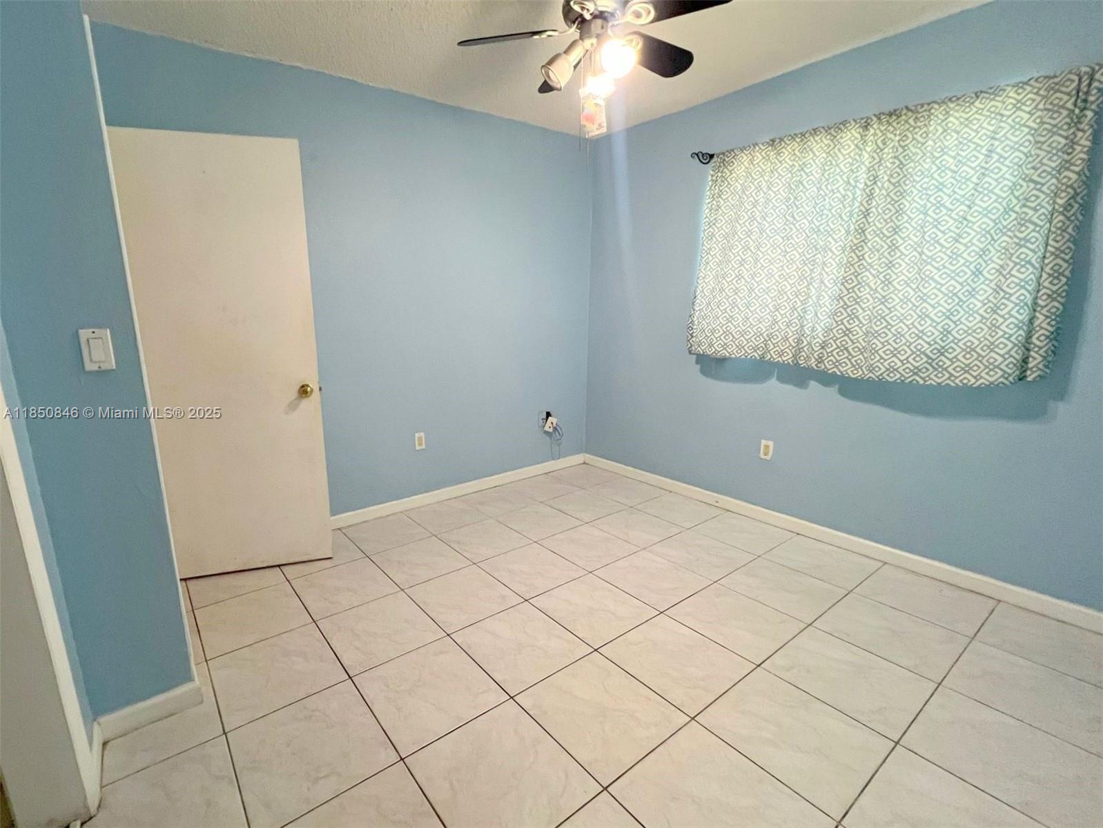 PALMLAND HOMES SOUTH NO O - Residential