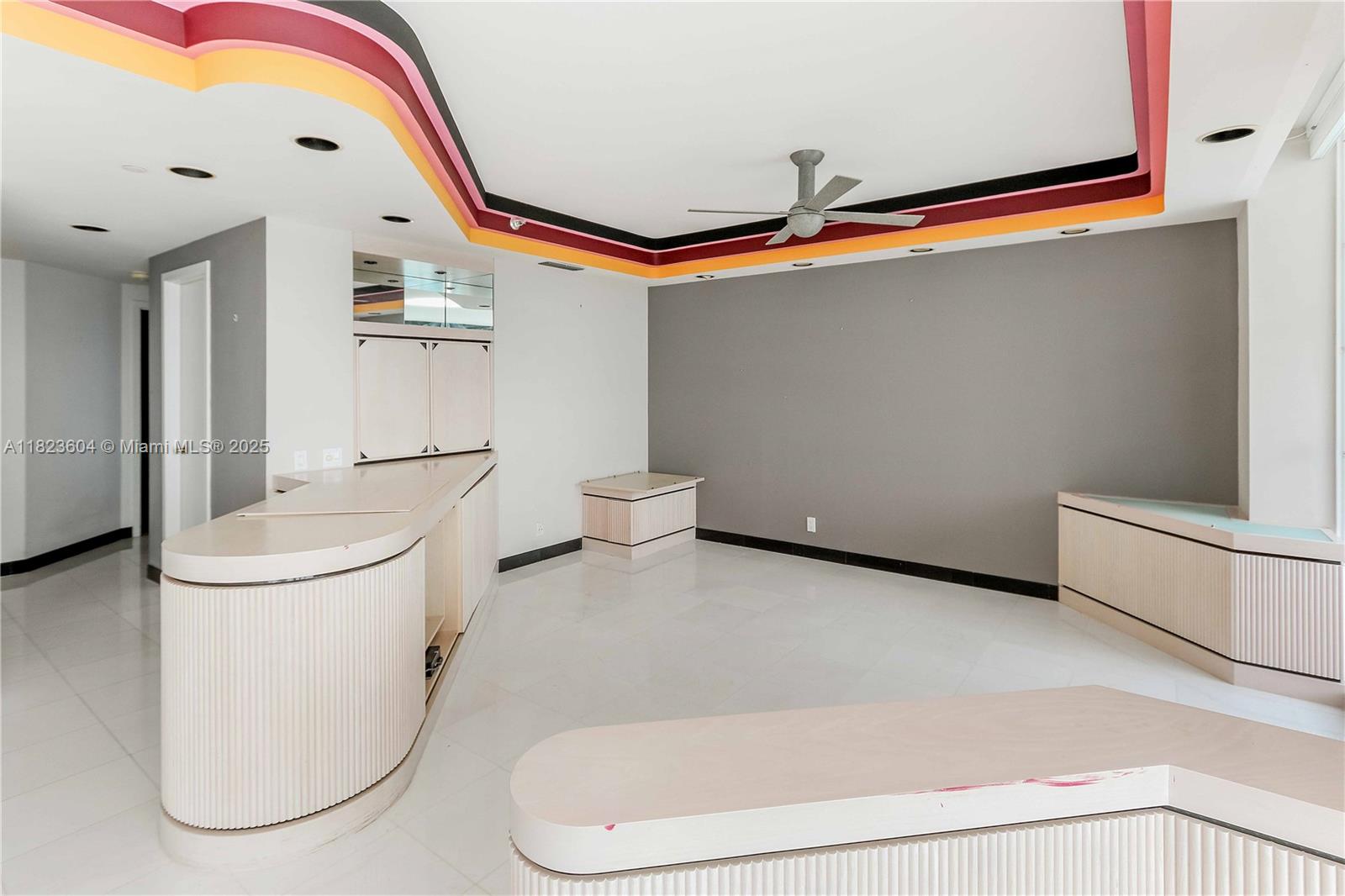 ONE ISLAND PLACE CONDO II - Residential