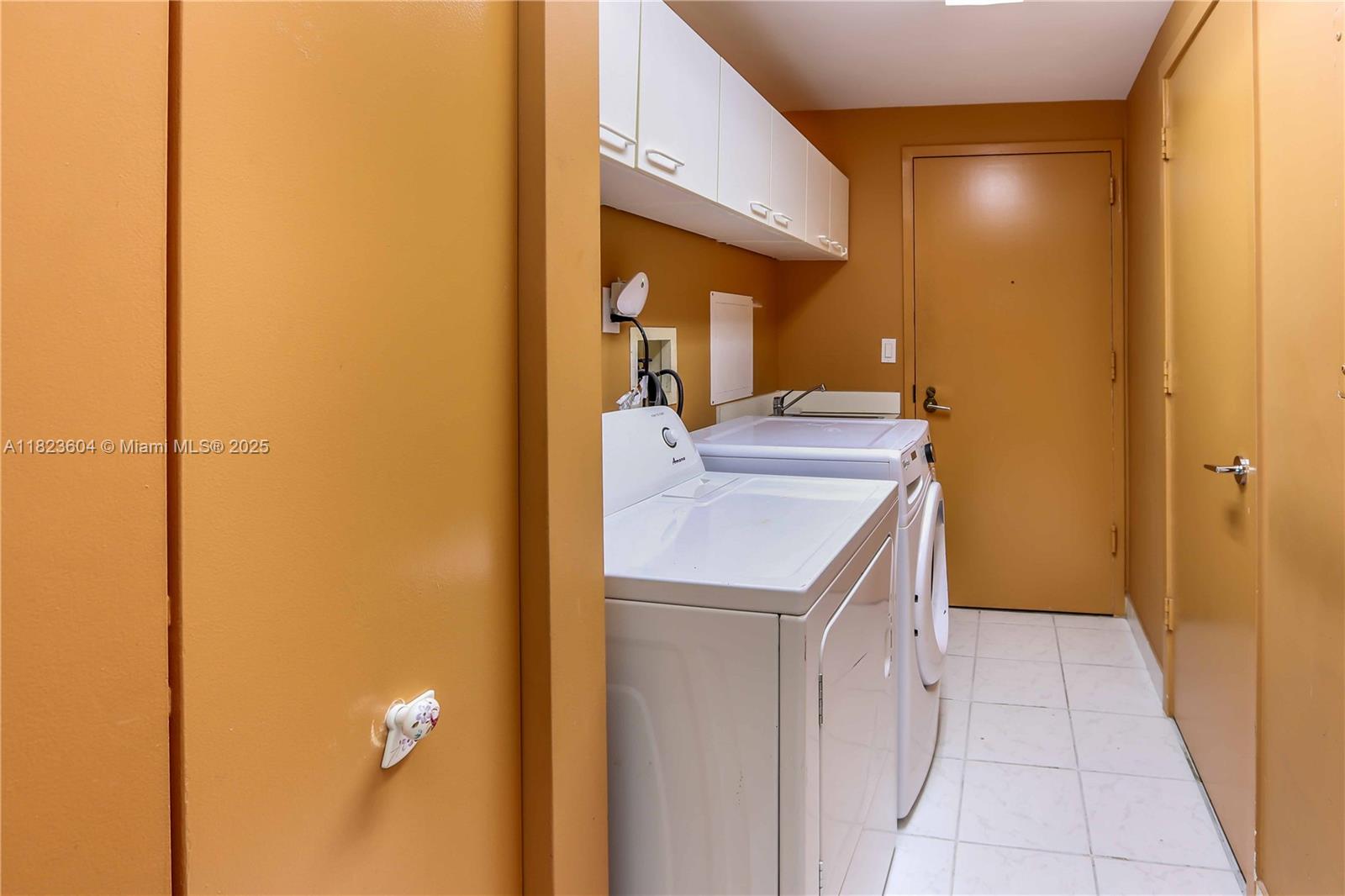 ONE ISLAND PLACE CONDO II - Residential