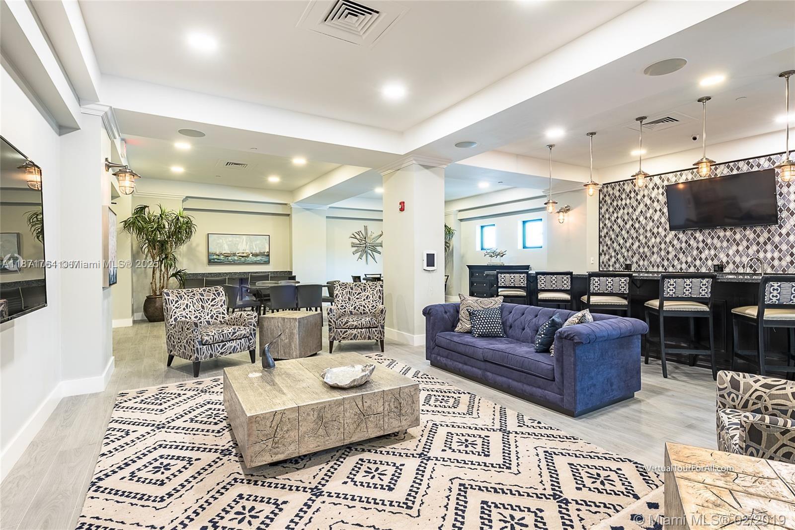 WAVE CONDO - Residential Lease