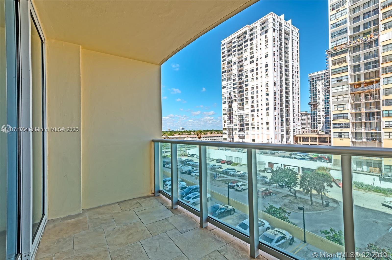 WAVE CONDO - Residential Lease