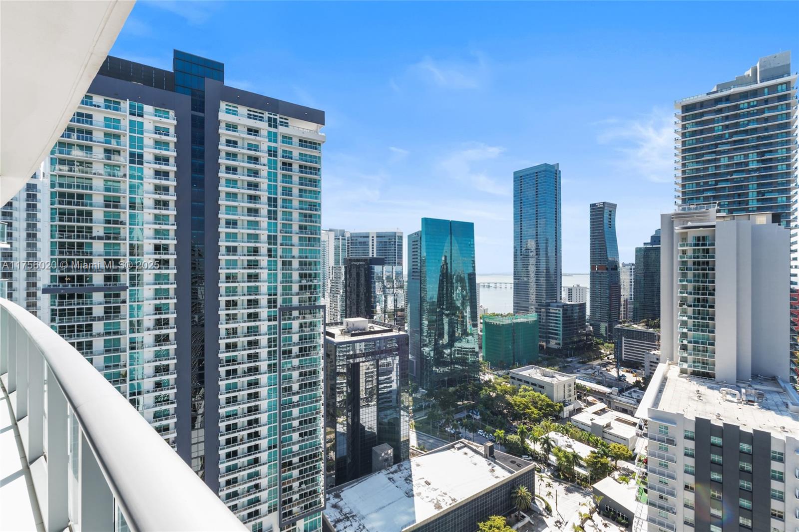 1100 MILLECENTO RESIDENCE - Residential