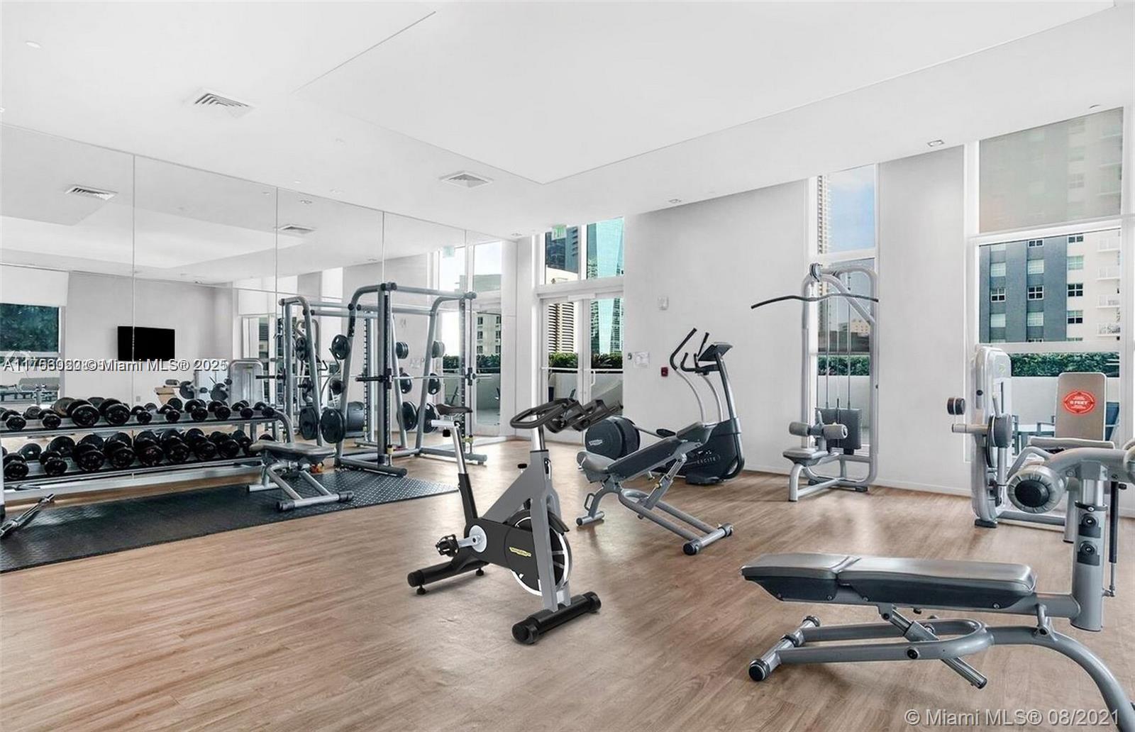 1100 MILLECENTO RESIDENCE - Residential