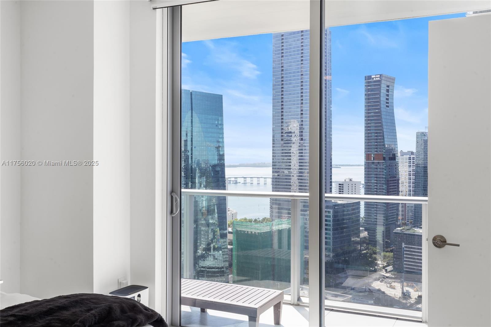 1100 MILLECENTO RESIDENCE - Residential