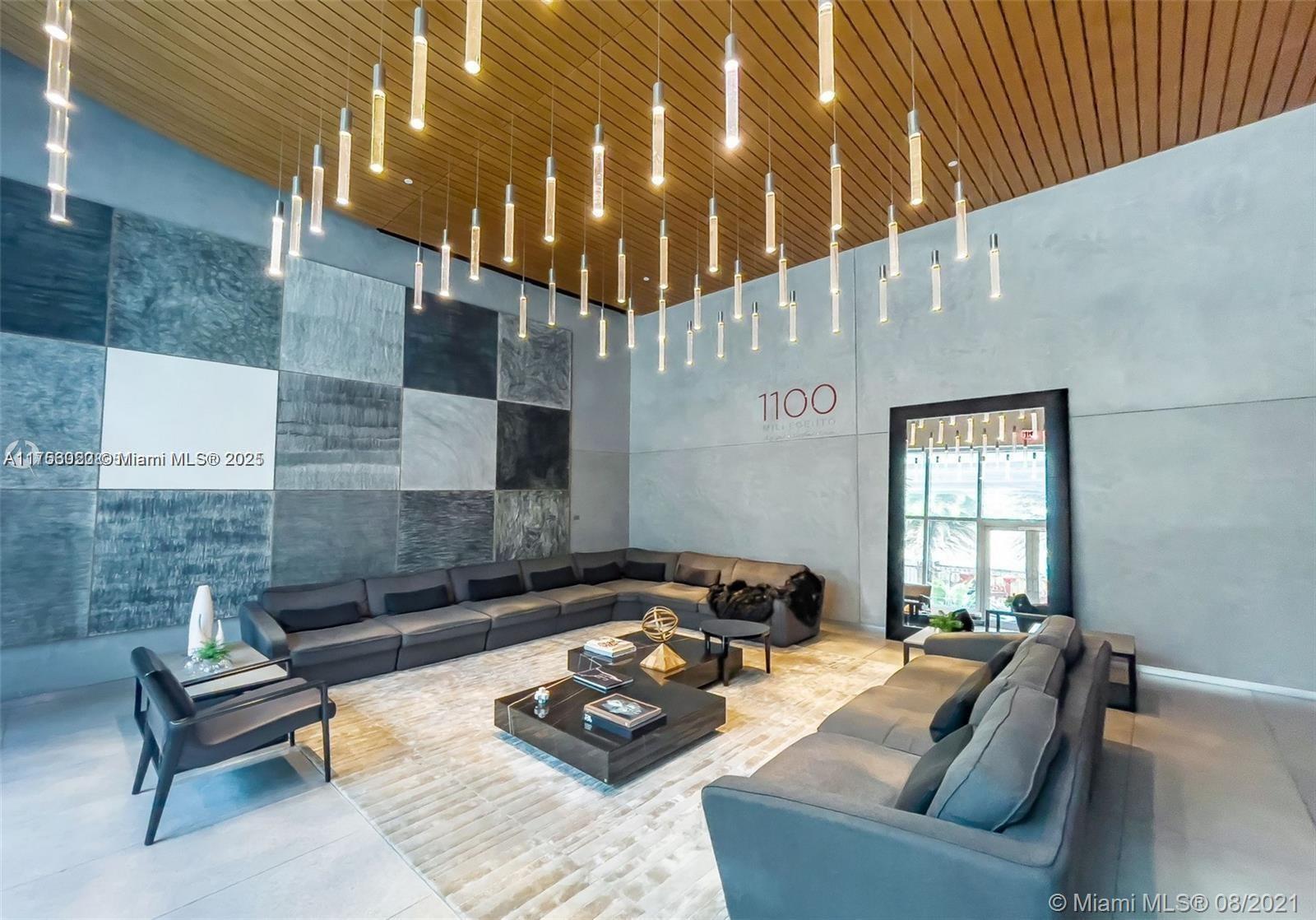 1100 MILLECENTO RESIDENCE - Residential