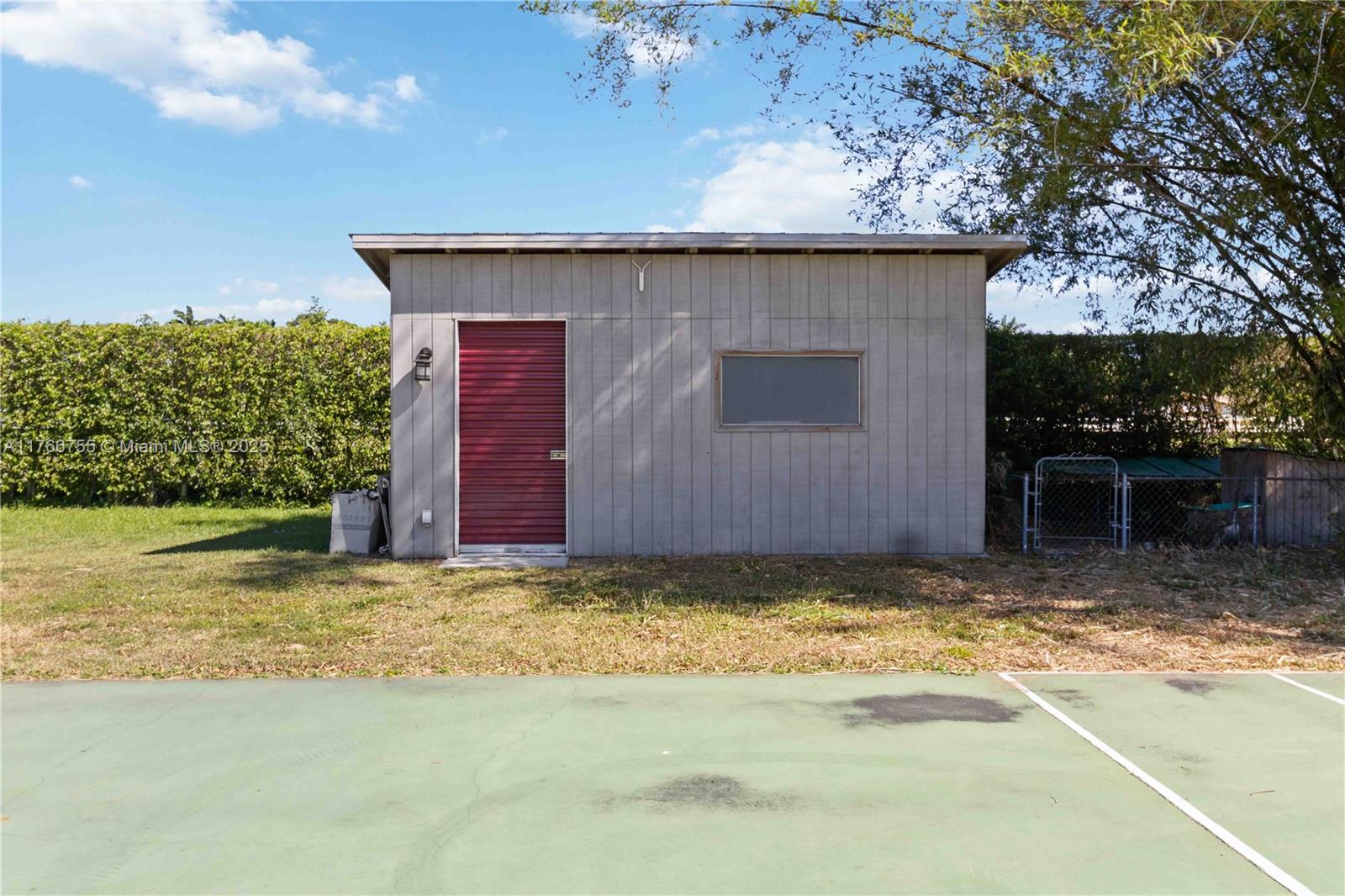 EVERGLADES SUGAR & LAND C - Residential