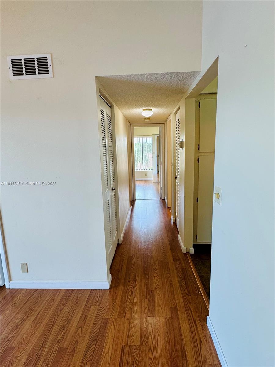 PINE RIDGE NORTH VILLAGE - Residential Lease