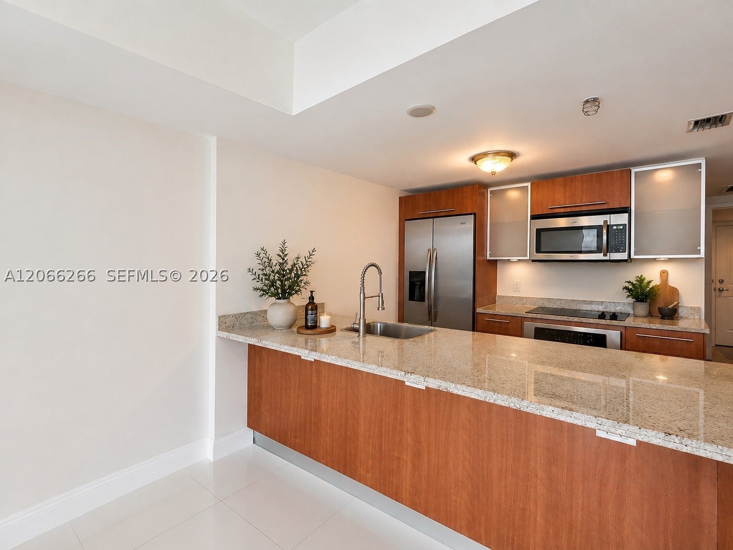 185 SW 7th St 3105