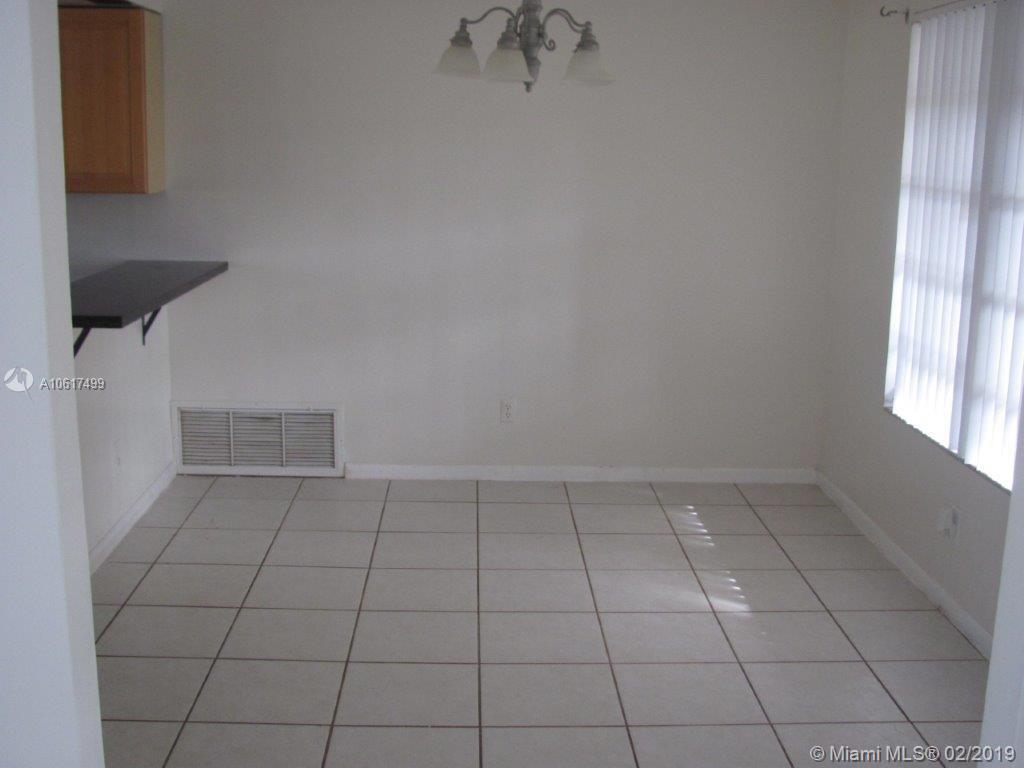 BOULEVARD PARK - Residential Lease