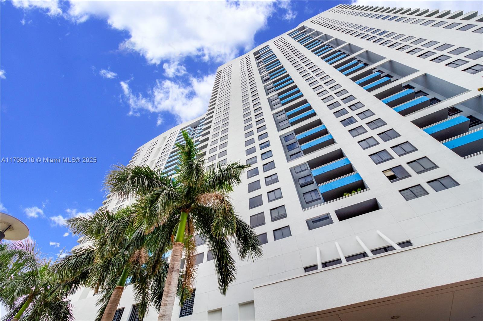 1330 West Ave 1514, Miami Beach, Miami-Dade County, Florida - 2 Bedrooms  
2 Bathrooms - 