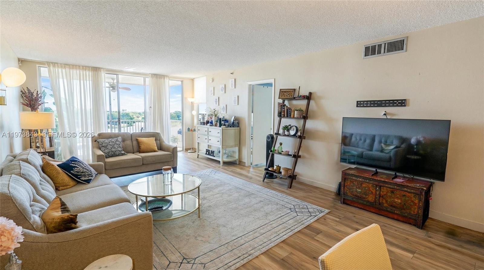 NO 53 PALM-AIRE COUNTRY C - Residential