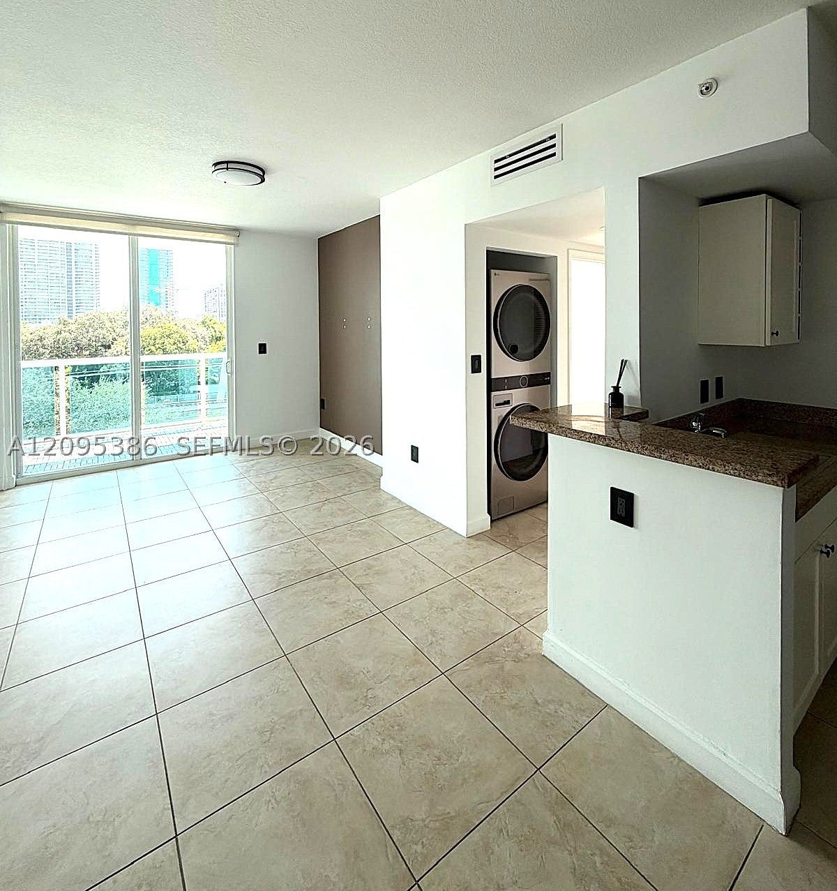 1723 SW 2nd Ave 609