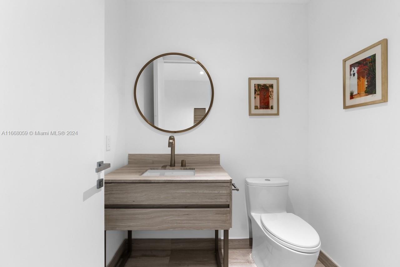 18975 COLLINS CONDO - Residential
