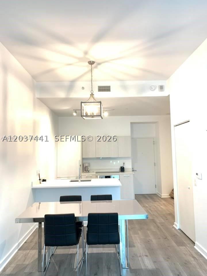 501 NE 31st St 202