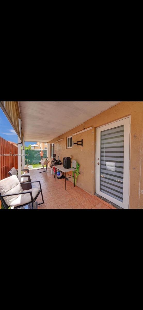 CORAL VILLAS WEST CONDO - Residential