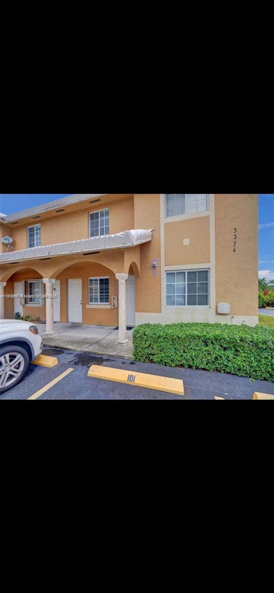 CORAL VILLAS WEST CONDO - Residential