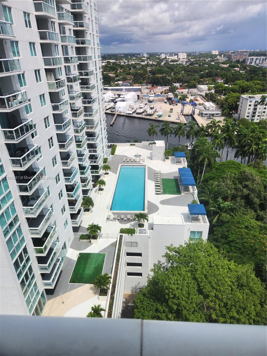 TERRAZAS RIVERPARK VILLAG - Residential