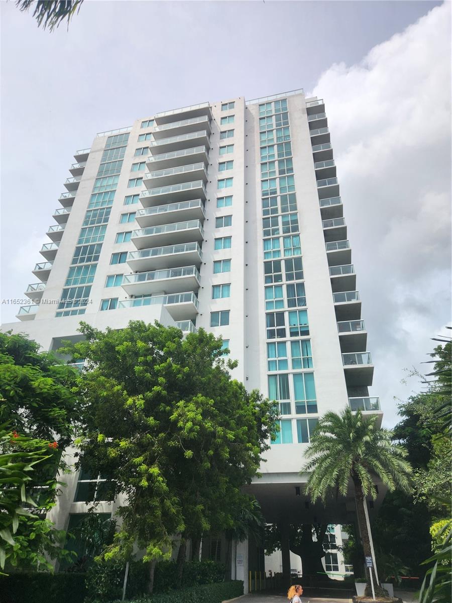 TERRAZAS RIVERPARK VILLAG - Residential