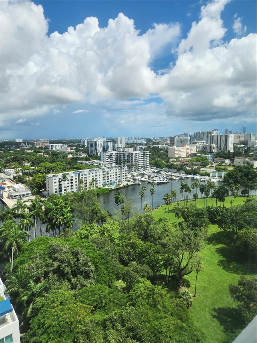 TERRAZAS RIVERPARK VILLAG - Residential