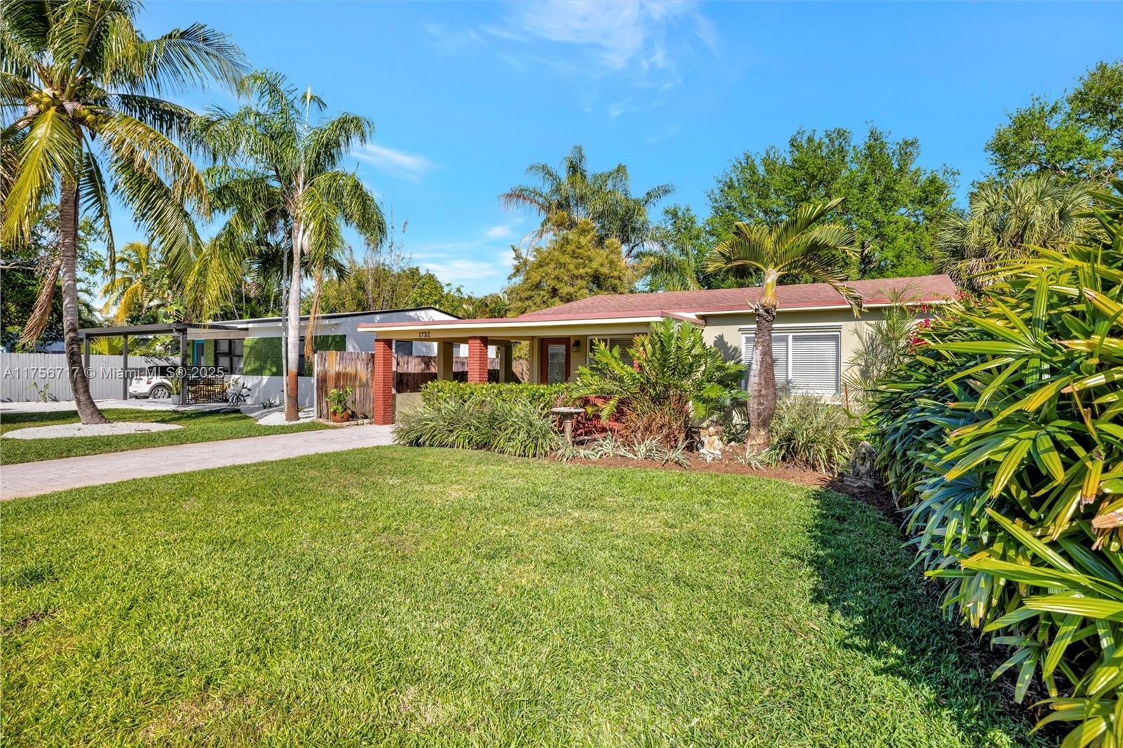 1732 NW 7th Ave