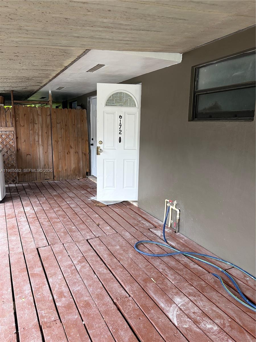 DAVIE HEIGHTS - Residential Lease