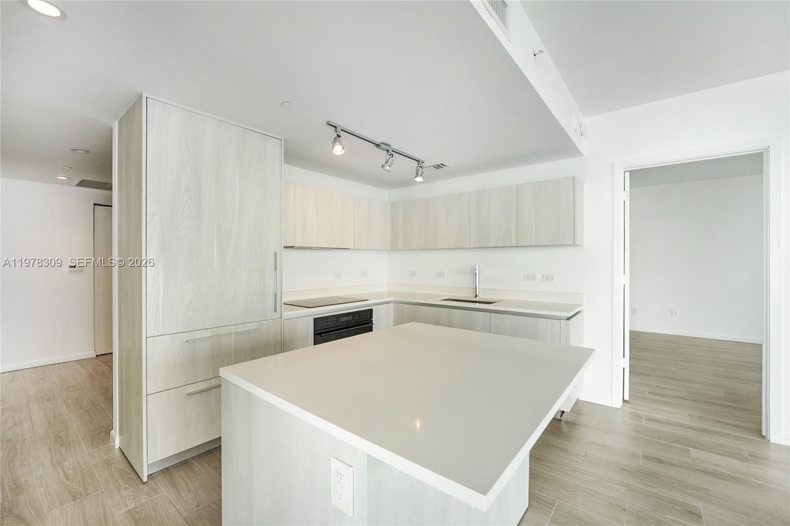 3131 NE 7th Ave 3101