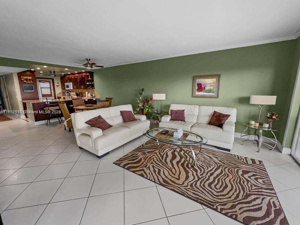 3050 N Palm Aire Dr 701
