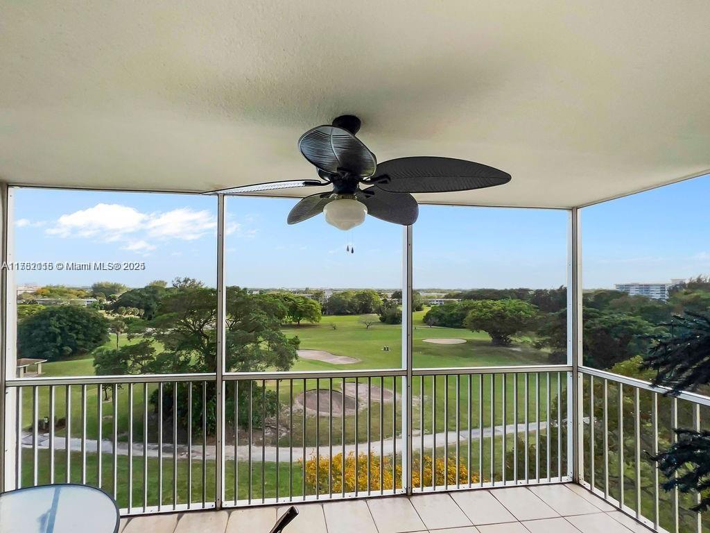 3050 N Palm Aire Dr 701