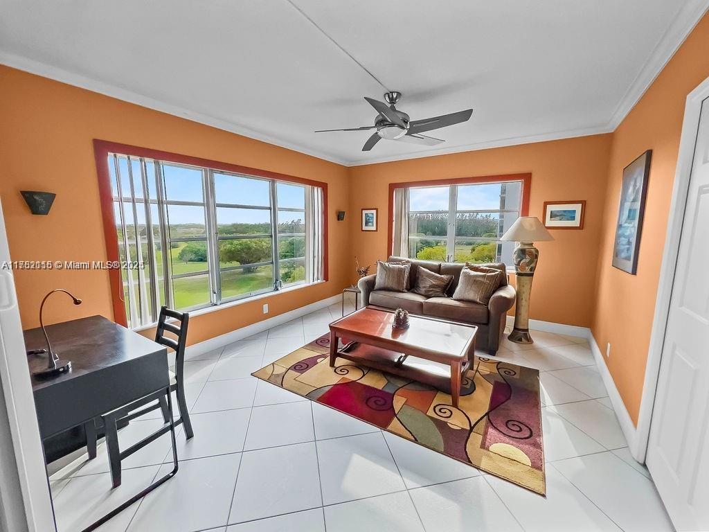 PALM AIRE - Residential