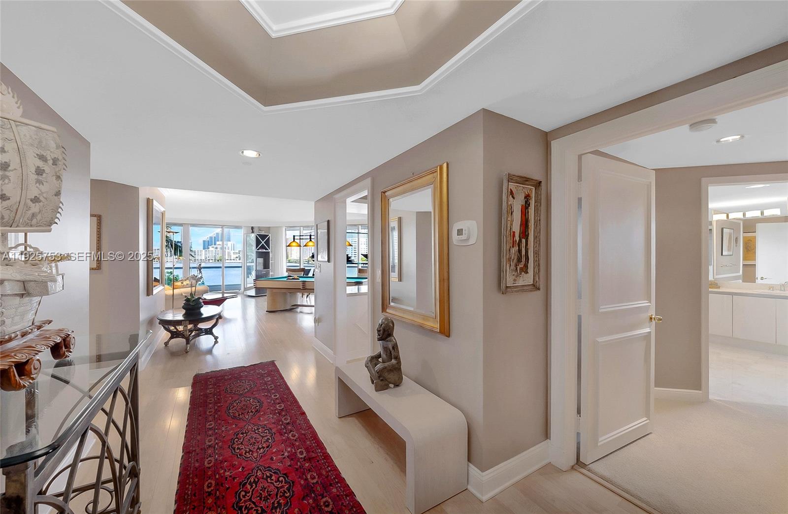 Properties 2 2600 Island Blvd 301