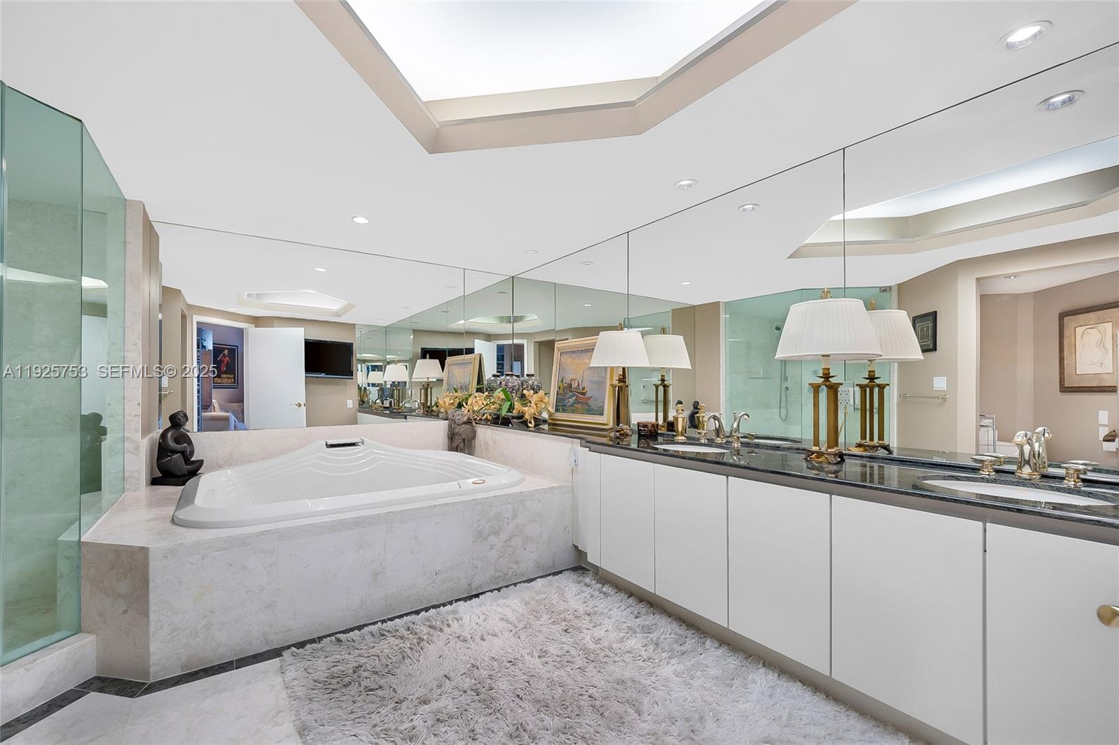 2600 ISL BLVD WILLIAMS IS - Residential