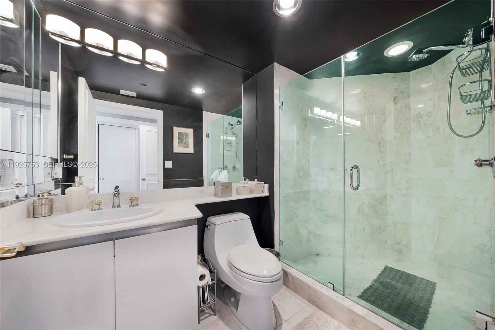 2600 ISL BLVD WILLIAMS IS - Residential