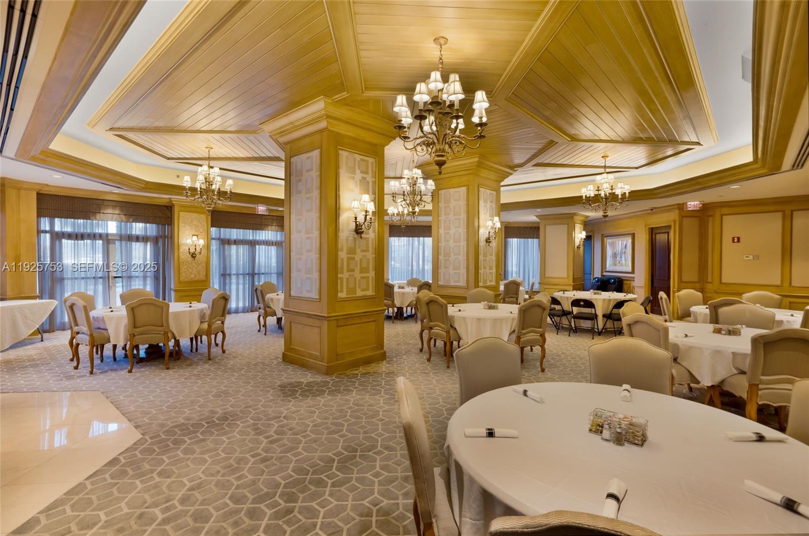 2600 ISL BLVD WILLIAMS IS - Residential