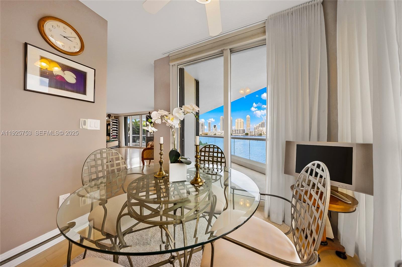 2600 ISL BLVD WILLIAMS IS - Residential